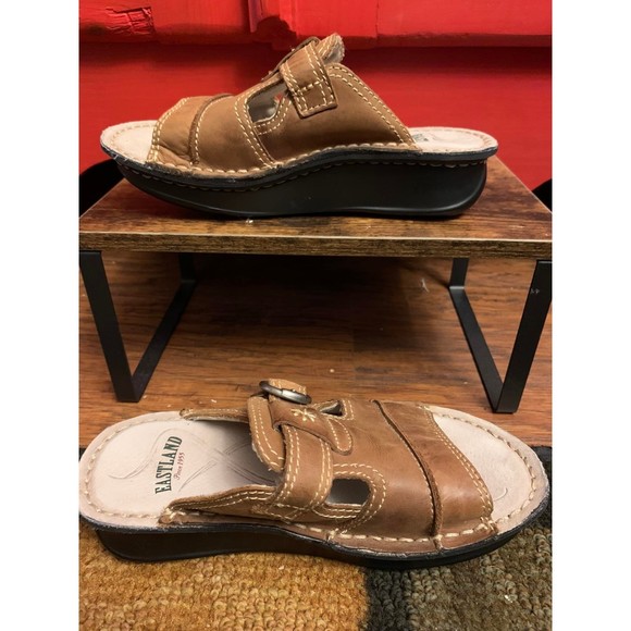❤️ Eastland Brown Leather Slides Sandals size 6 Vintage ❤️ - Picture 2 of 5